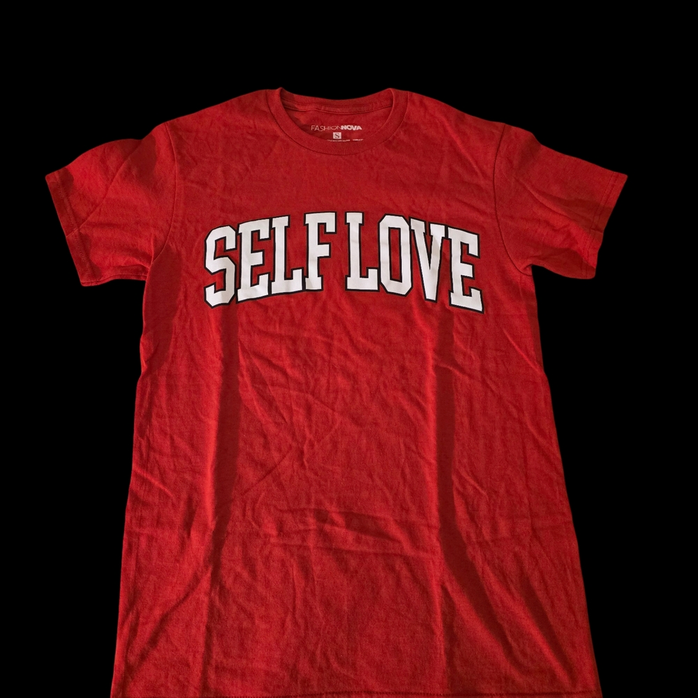 Fashion Nova Red 'Self Love' Short Sleeve Tee